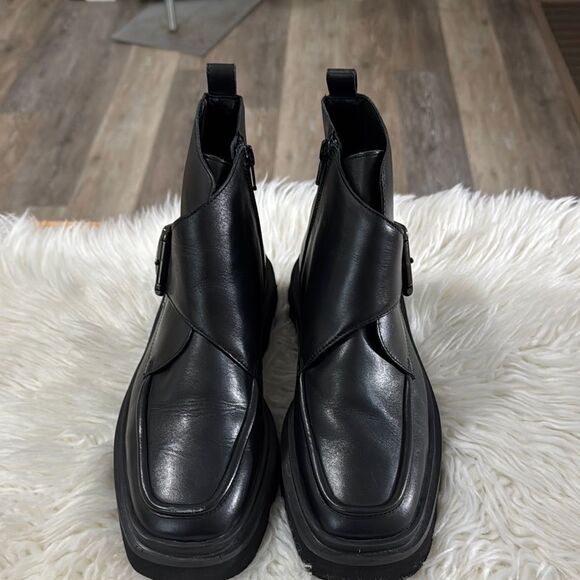 Anthropologie Pilcro Black Leather Chelsea Boots with Square-Toe Design Size 39 - Picture 1 of 10